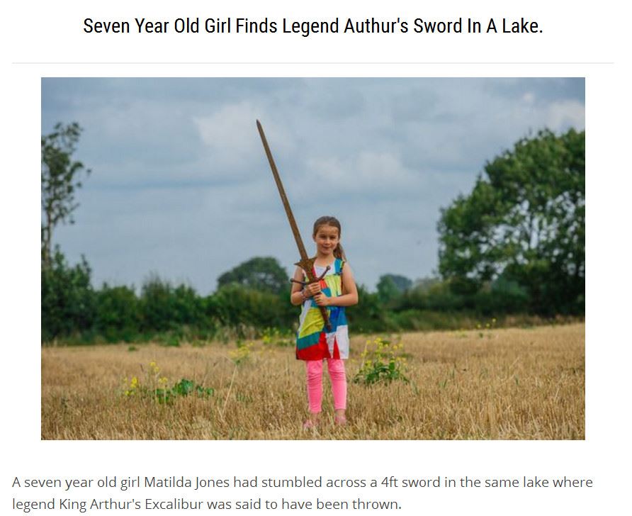 怕不是咖喱棒 外國小女孩在湖中發現「亞瑟王之劍」